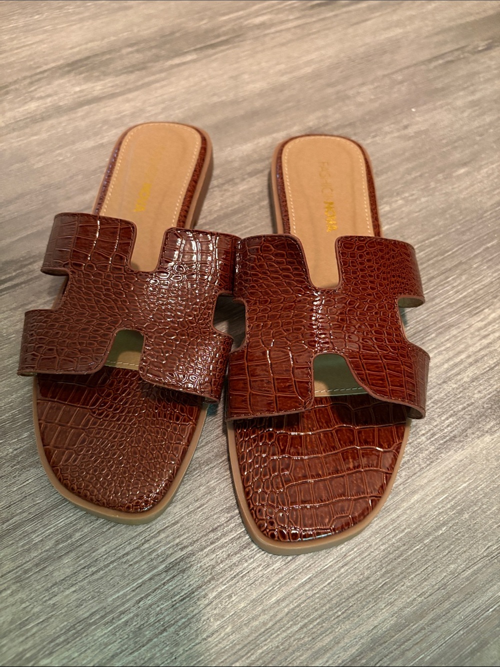 Fashion Nova Brown Croc-Embossed Slide Sandals